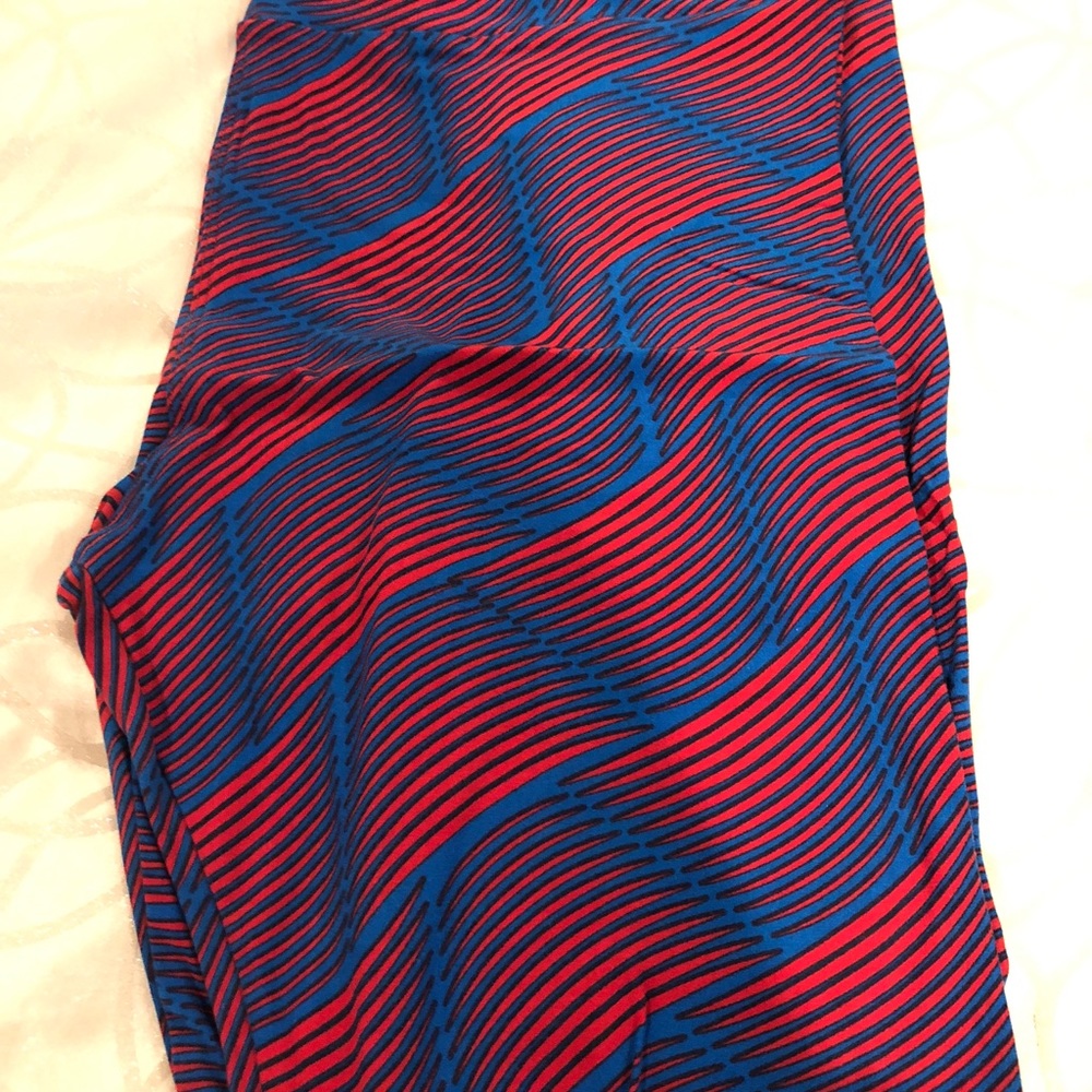 Lularoe tall and curvy leggings